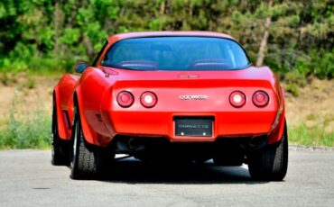Chevrolet-Corvette-1981-Red-Red-19