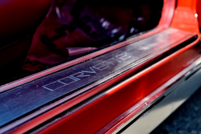 Chevrolet-Corvette-1981-Red-Red-29