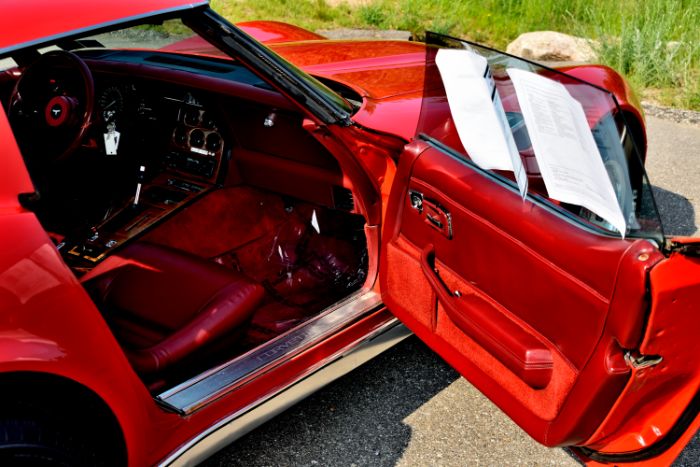 Chevrolet-Corvette-1981-Red-Red-36