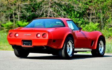 Chevrolet-Corvette-1981-Red-Red-43