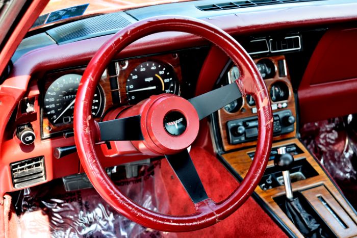 Chevrolet-Corvette-1981-Red-Red-44