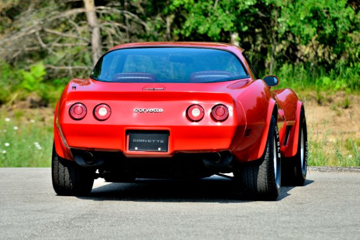 Chevrolet-Corvette-1981-Red-Red-5