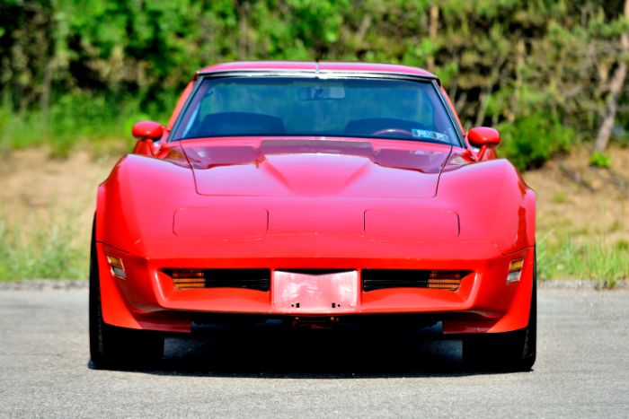 Chevrolet-Corvette-1981-Red-Red-6