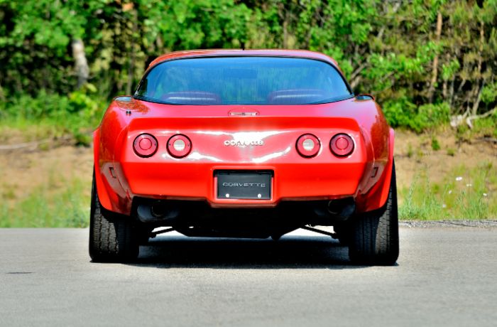 Chevrolet-Corvette-1981-Red-Red-7