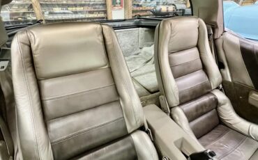 Chevrolet-Corvette-1982-Silver-Beige-Metallic-Multi-Tone-Silver-Beige-Leather-7