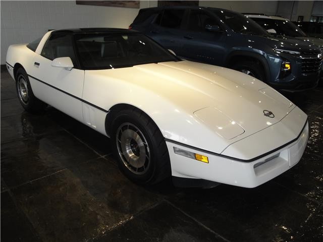 Chevrolet-Corvette-1985-1