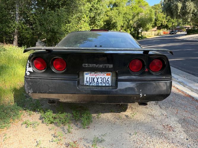 Chevrolet-Corvette-1986-7