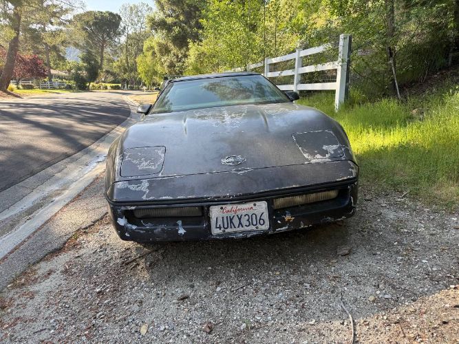 Chevrolet-Corvette-1986-8