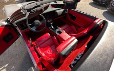 Chevrolet-Corvette-1986-Convertible-10