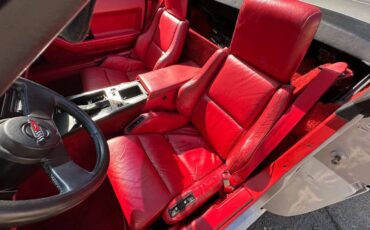 Chevrolet-Corvette-1986-Convertible-11