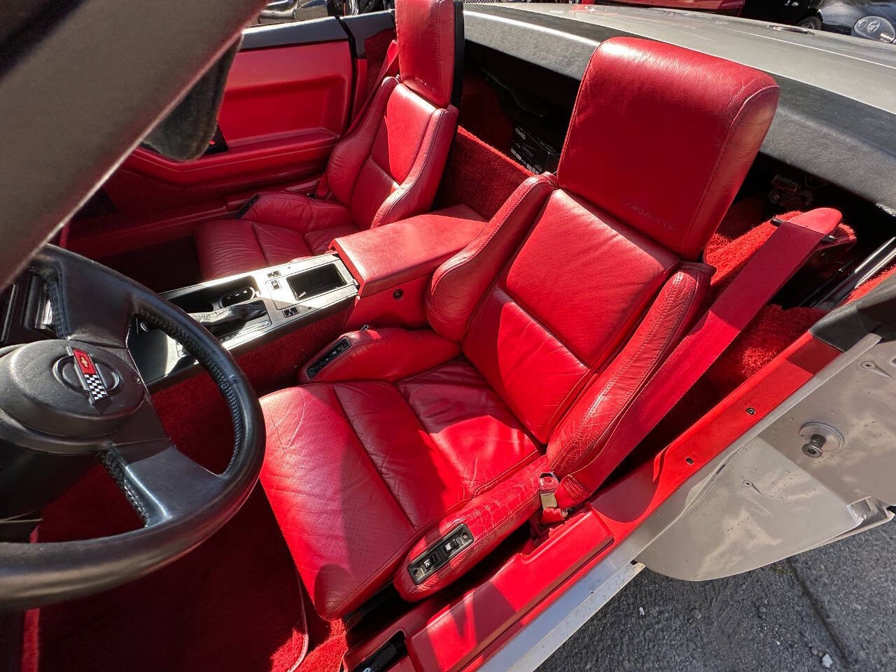 Chevrolet-Corvette-1986-Convertible-11