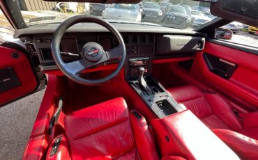 Chevrolet-Corvette-1986-Convertible-13