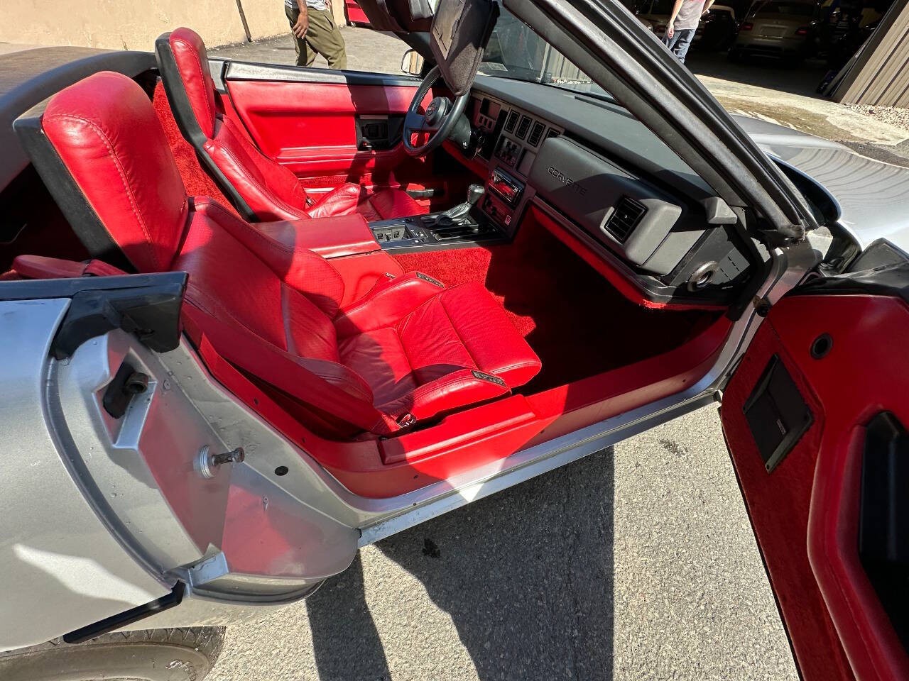 Chevrolet-Corvette-1986-Convertible-15