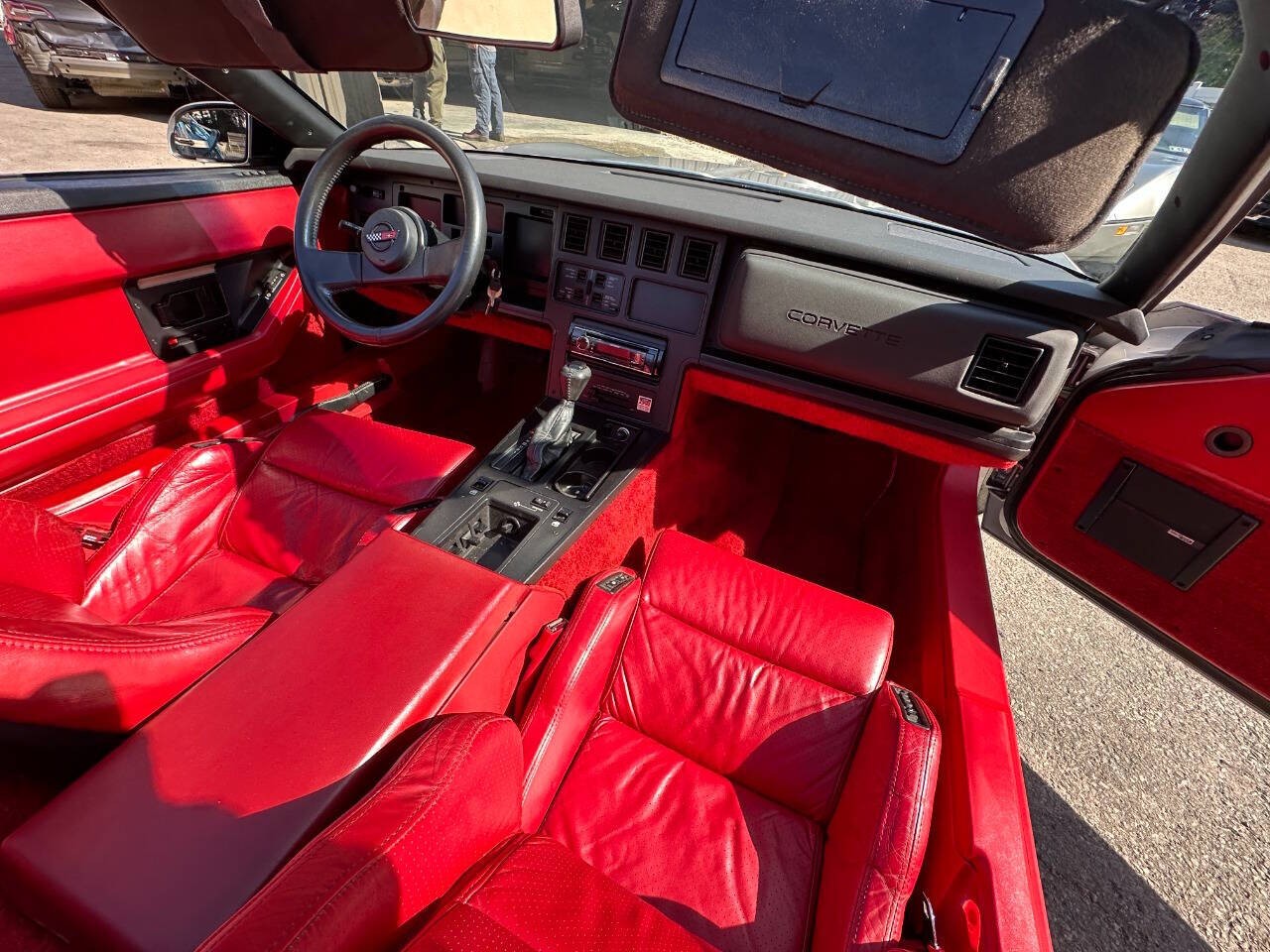 Chevrolet-Corvette-1986-Convertible-17