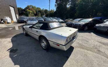 Chevrolet-Corvette-1986-Convertible-22
