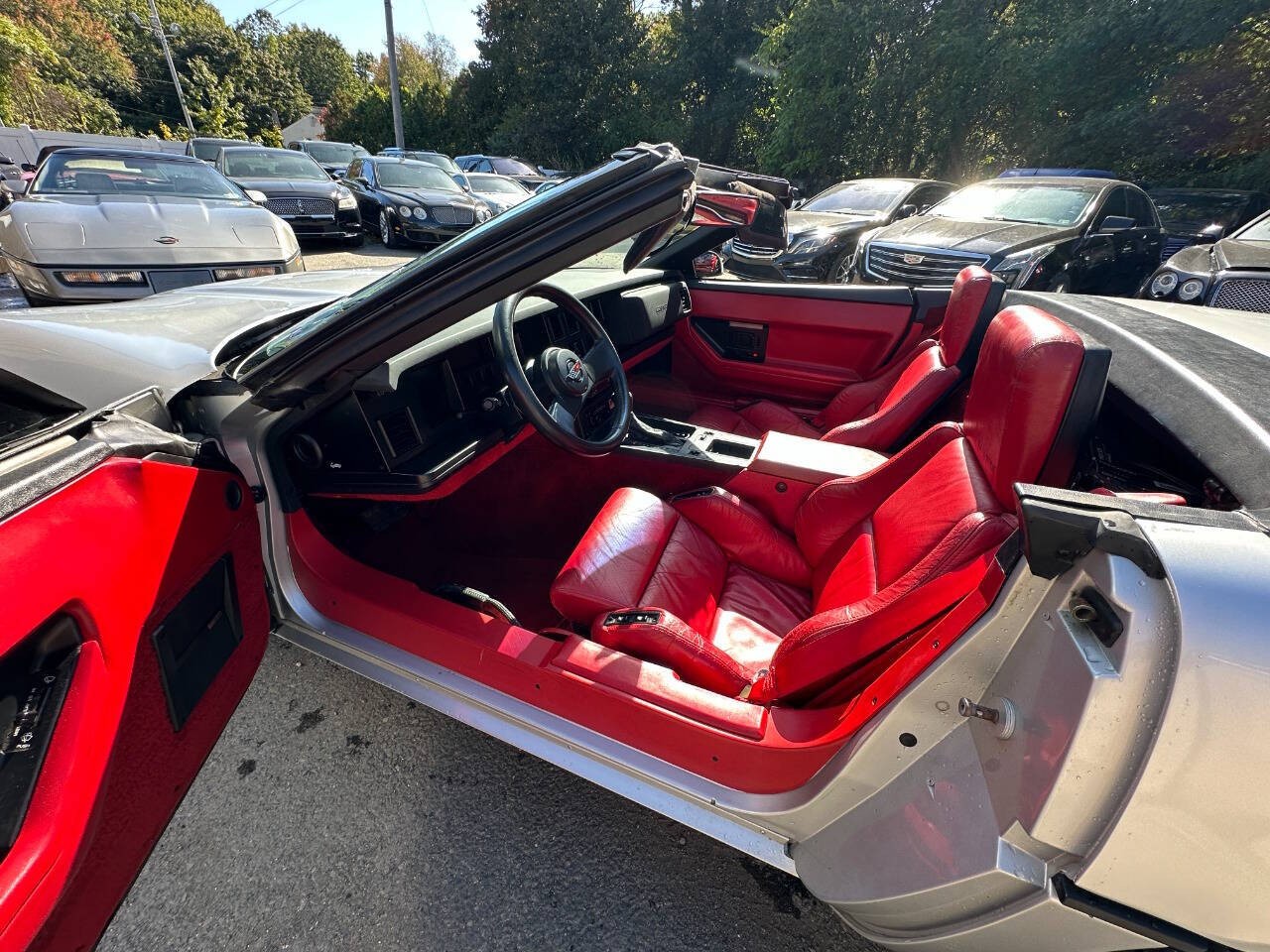 Chevrolet-Corvette-1986-Convertible-8