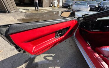 Chevrolet-Corvette-1986-Convertible-9