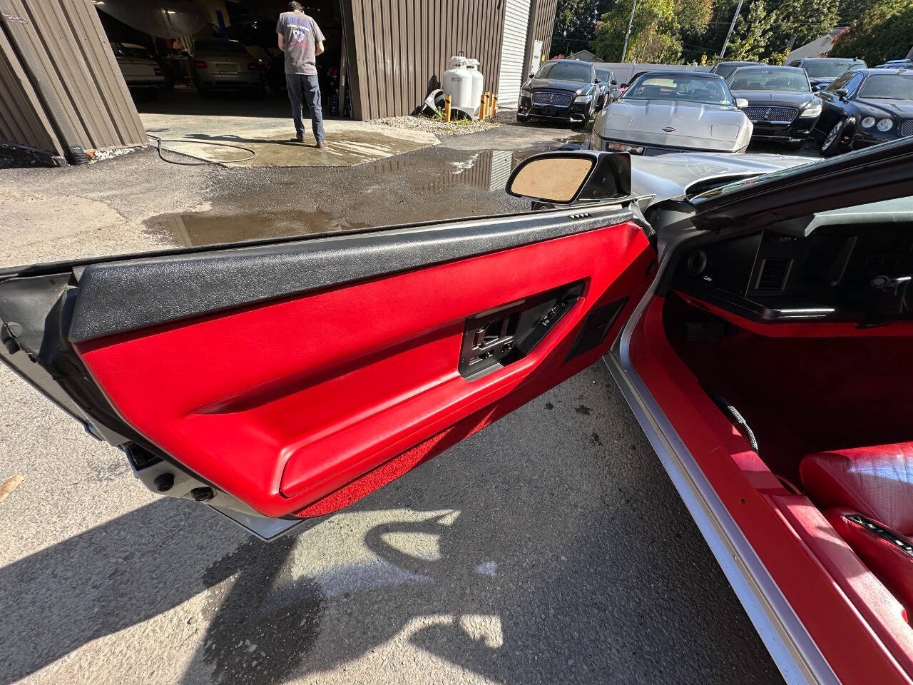 Chevrolet-Corvette-1986-Convertible-9