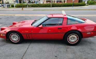 Chevrolet-Corvette-1986-Hatchback-14