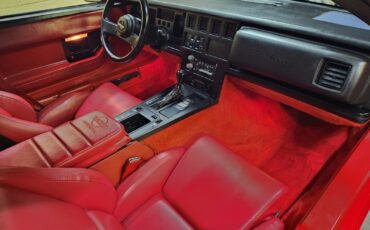 Chevrolet-Corvette-1986-Hatchback-22