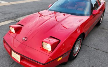 Chevrolet-Corvette-1986-Hatchback-3