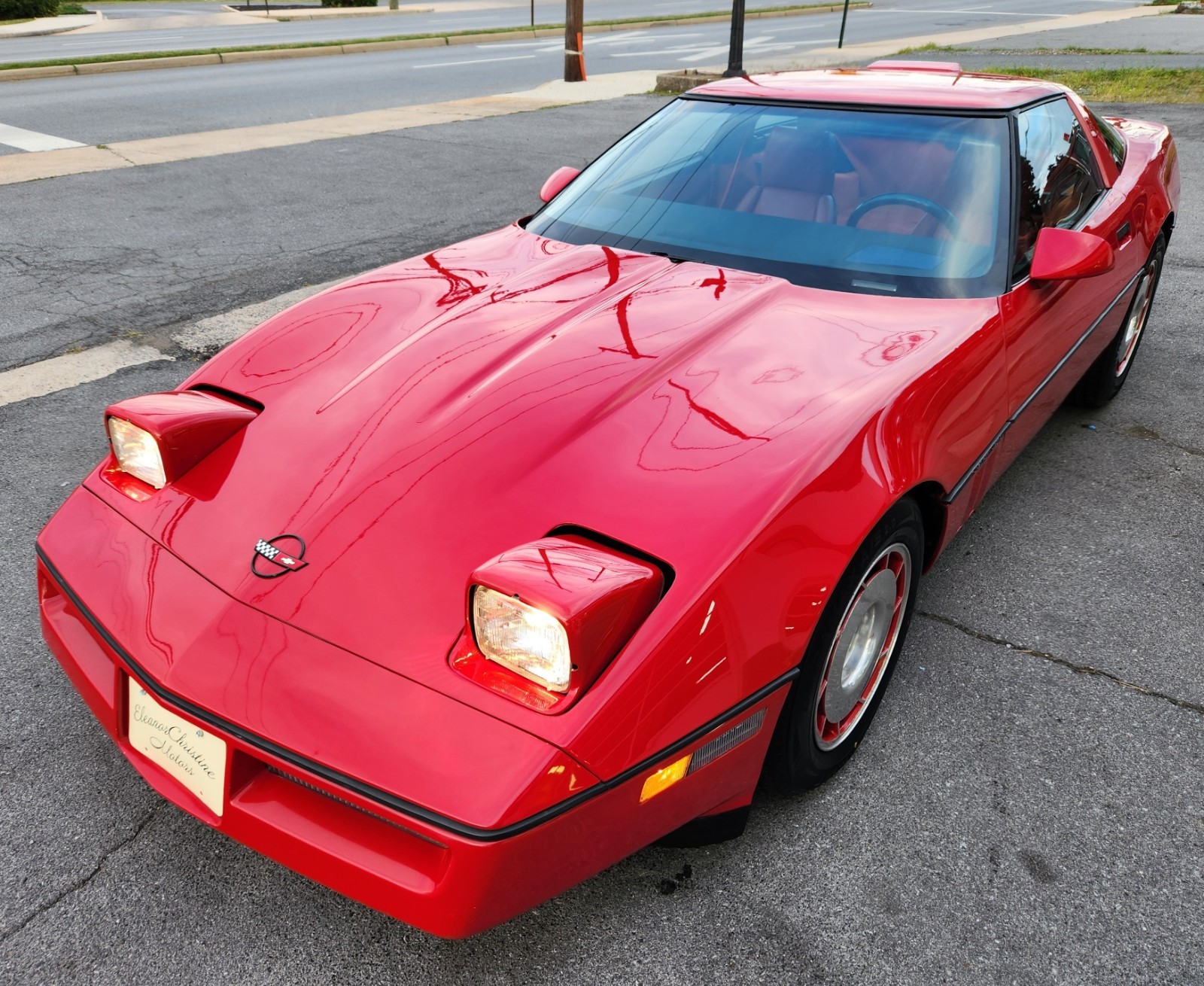 Chevrolet-Corvette-1986-Hatchback-3