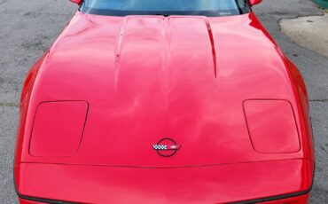 Chevrolet-Corvette-1986-Hatchback-6