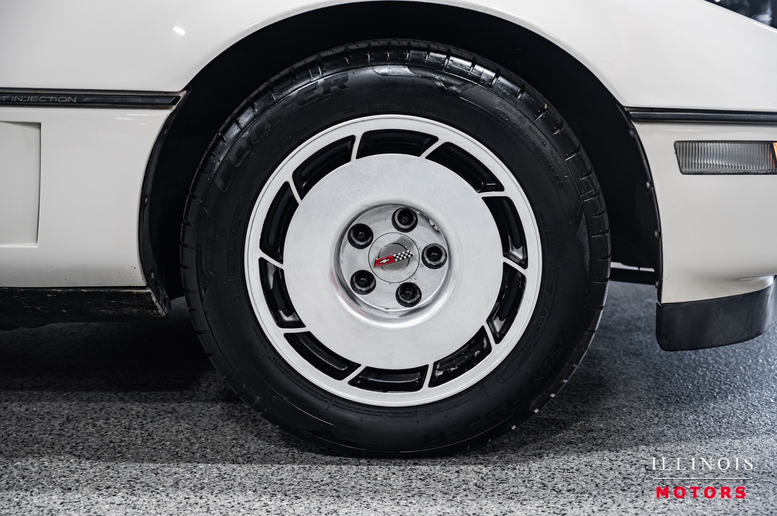 Chevrolet-Corvette-1988-Convertible-12