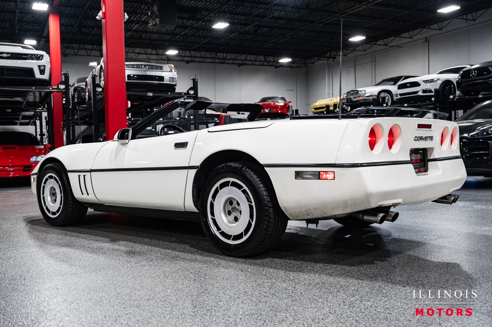 Chevrolet-Corvette-1988-Convertible-2
