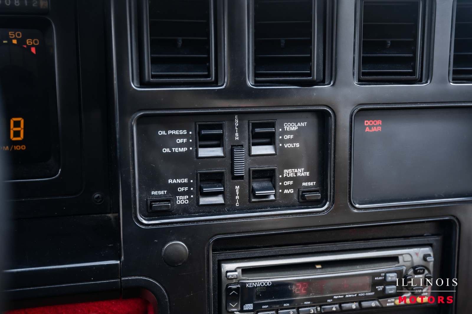 Chevrolet-Corvette-1988-Convertible-23