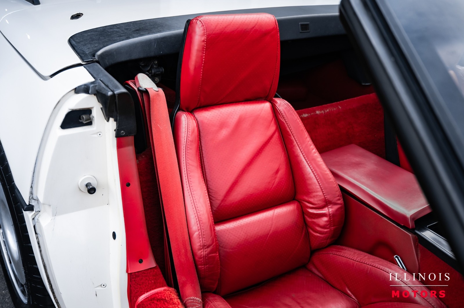 Chevrolet-Corvette-1988-Convertible-31