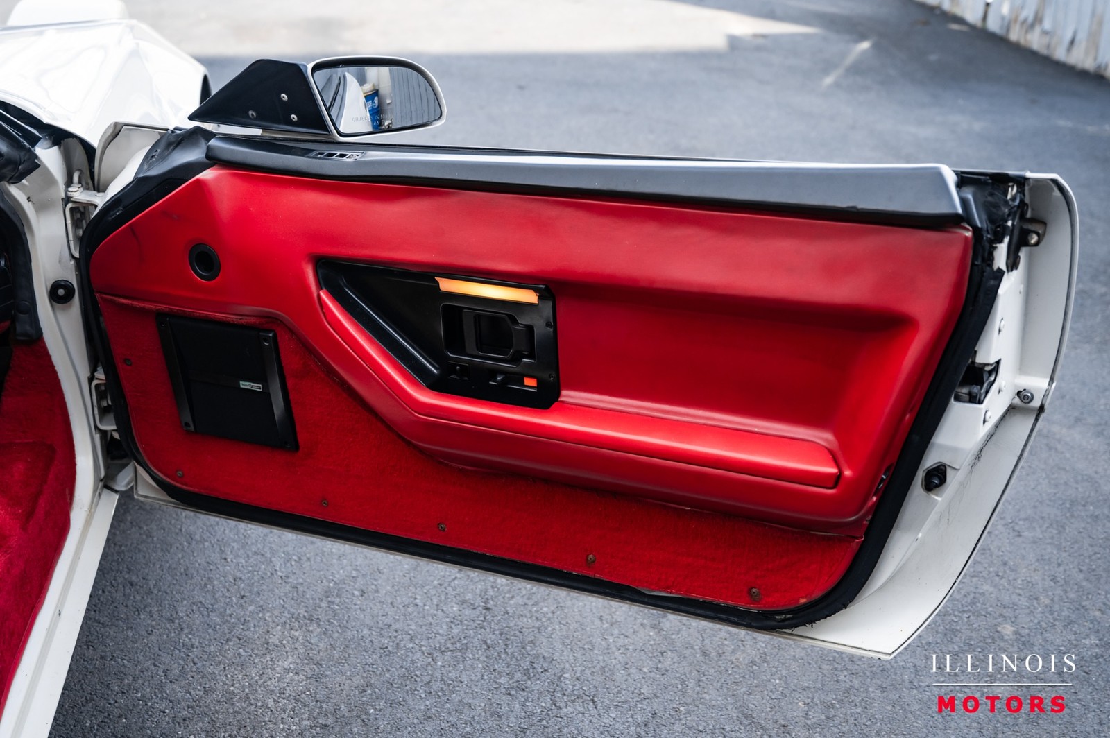 Chevrolet-Corvette-1988-Convertible-34