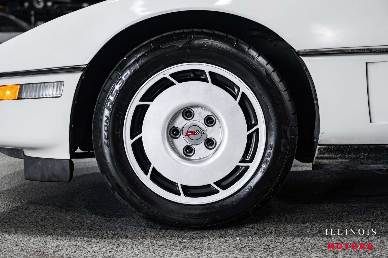 Chevrolet-Corvette-1988-Convertible-9