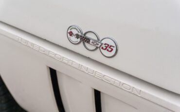 Chevrolet-Corvette-1988-Coupe-12