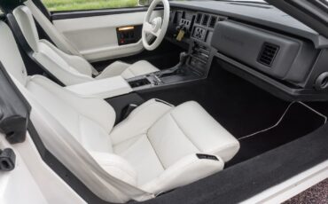 Chevrolet-Corvette-1988-Coupe-24