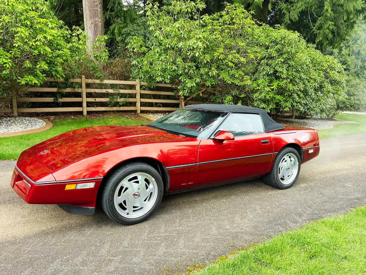 Chevrolet-Corvette-1988-Dark-Red-Metallic-Red-1