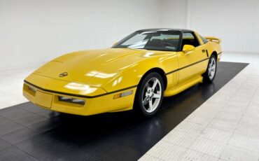 Chevrolet-Corvette-1988-Yellow-Black-13