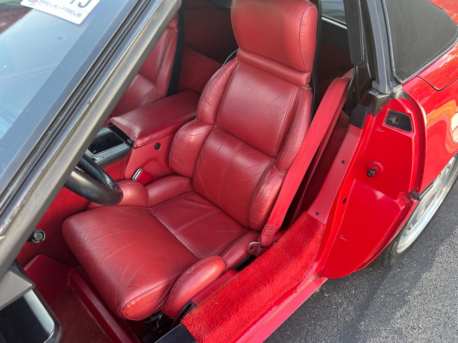 Chevrolet-Corvette-1989-Convertible-32