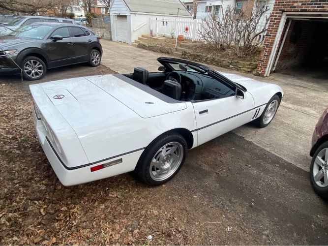 Chevrolet-Corvette-1990-9