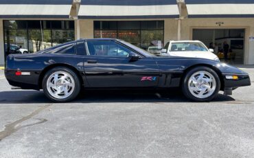Chevrolet-Corvette-1990-Black-Black-12