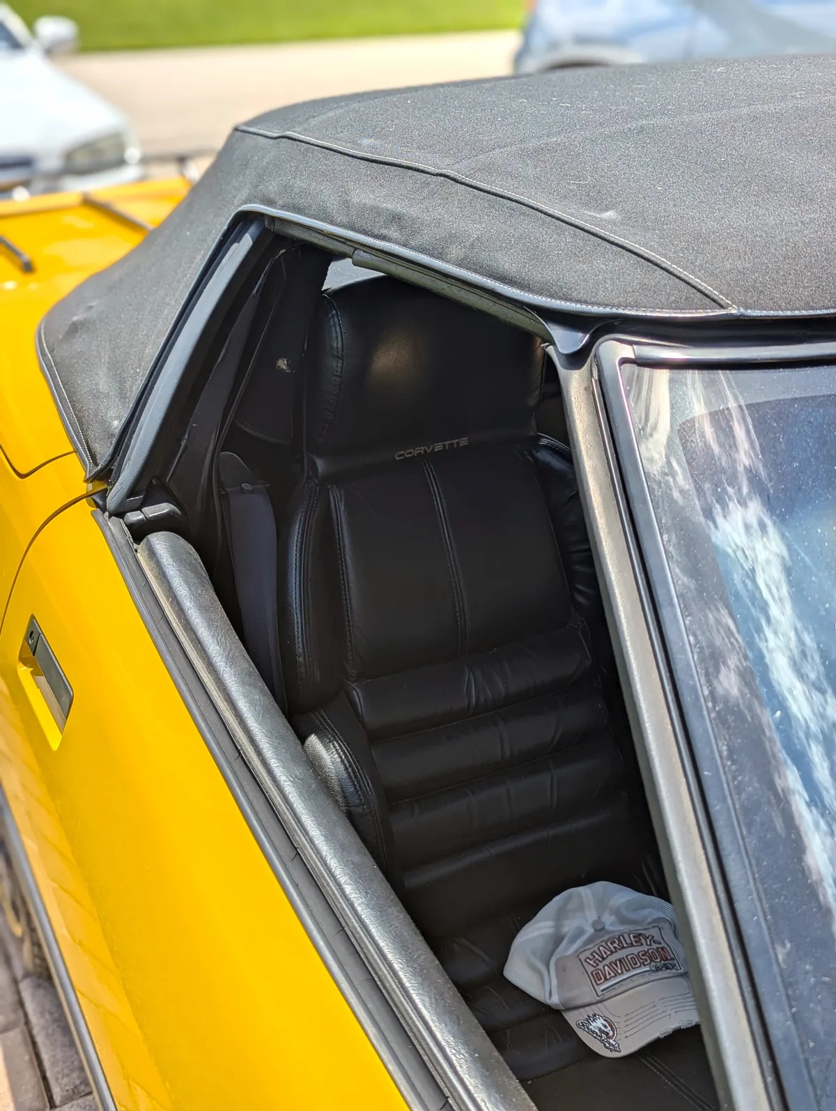 Chevrolet-Corvette-1990-Competiton-Yellow-Black-Leather-15