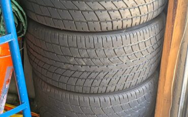 Chevrolet-Corvette-1990-Competiton-Yellow-Black-Leather-19