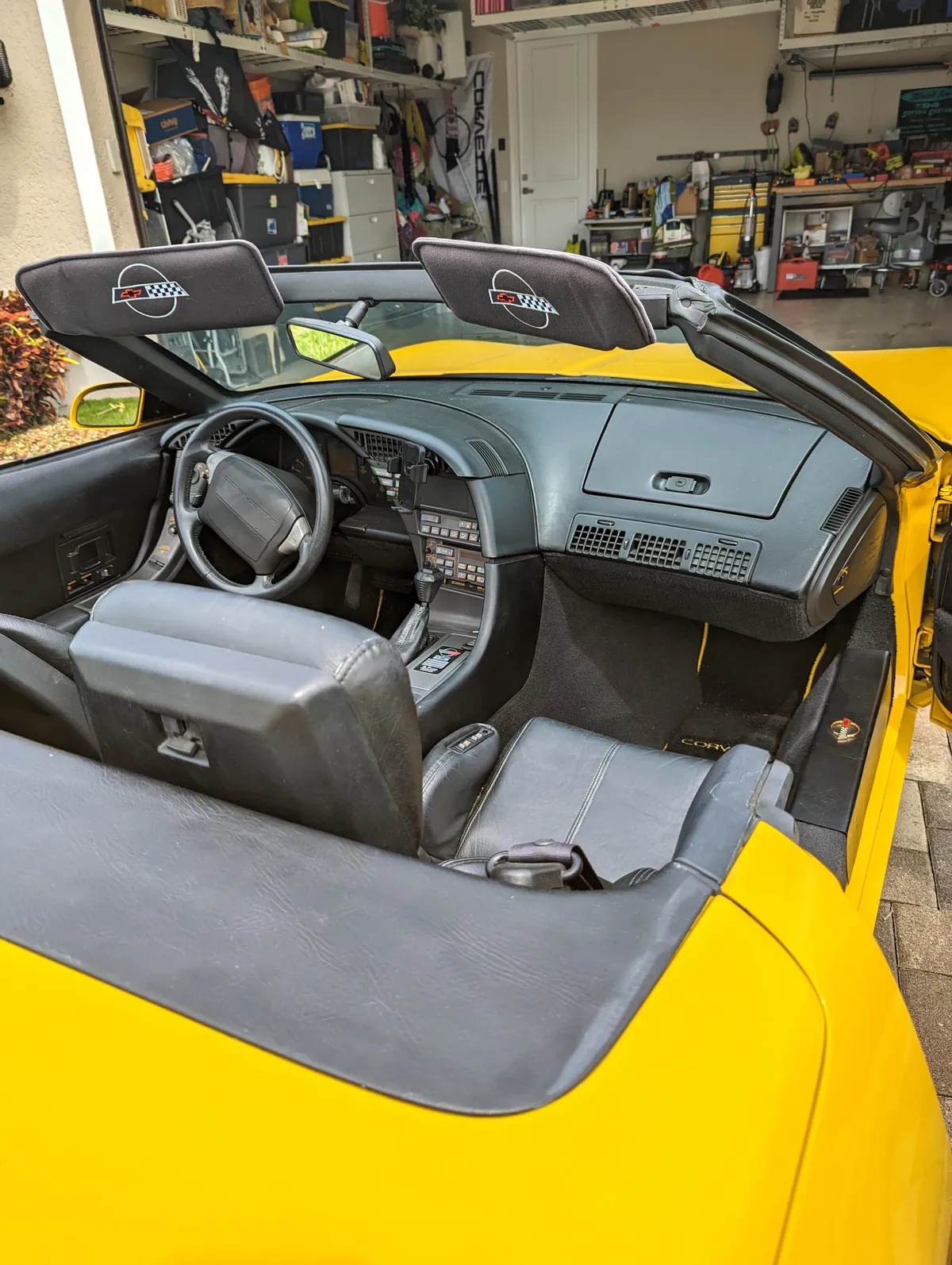 Chevrolet-Corvette-1990-Competiton-Yellow-Black-Leather-6