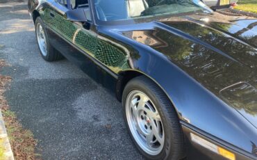 Chevrolet-Corvette-1990-Coupe-1
