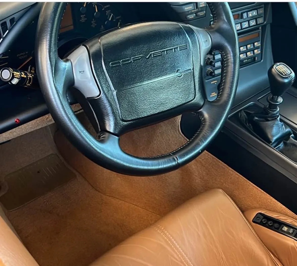 Chevrolet-Corvette-1991-Black-Saddle-Leather-10