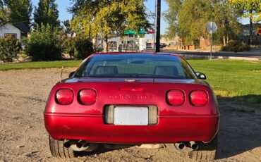 Chevrolet-Corvette-1991-Coupe-24