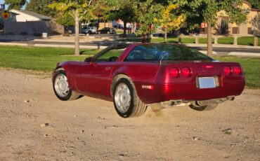 Chevrolet-Corvette-1991-Coupe-4