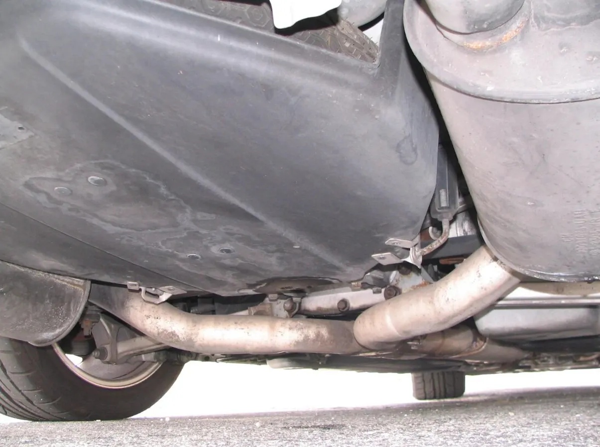 Chevrolet-Corvette-1991-White-Red-11