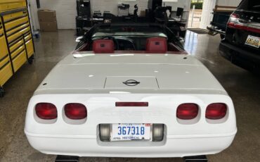 Chevrolet-Corvette-1992-Convertible-17