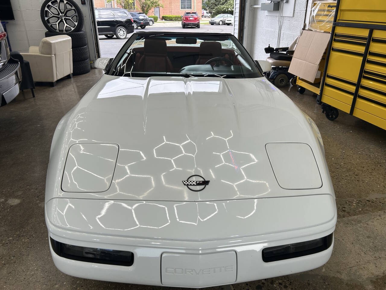 Chevrolet-Corvette-1992-Convertible-23